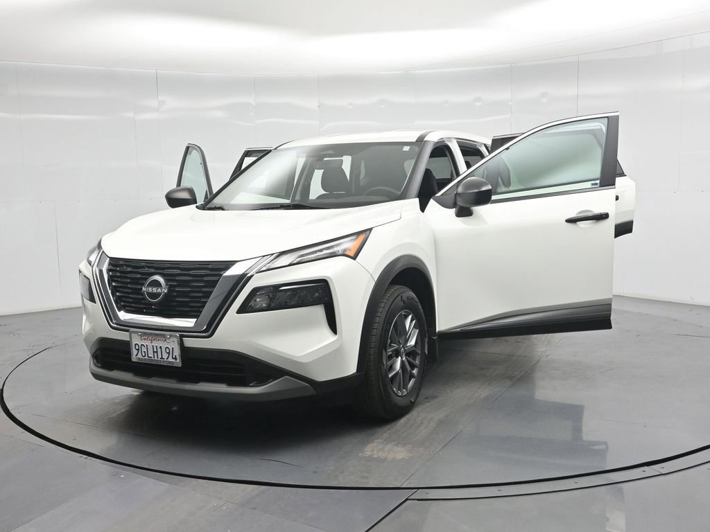 Used 2023 Nissan Rogue S image 51
