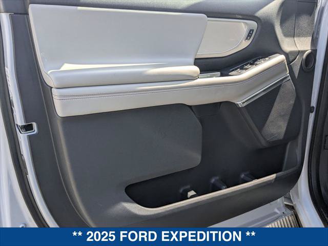 Certified 2025 Ford Expedition Max Active AWD/4WD image 10