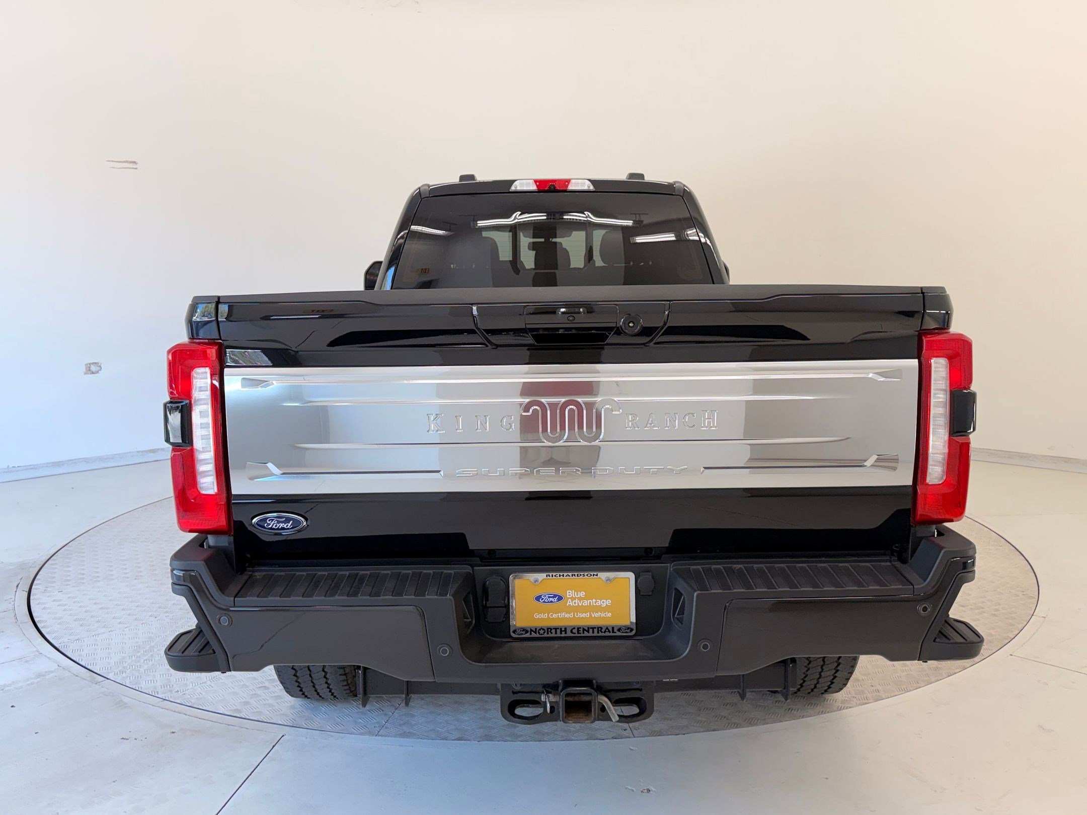 Certified 2025 Ford F350 King Ranch image 10