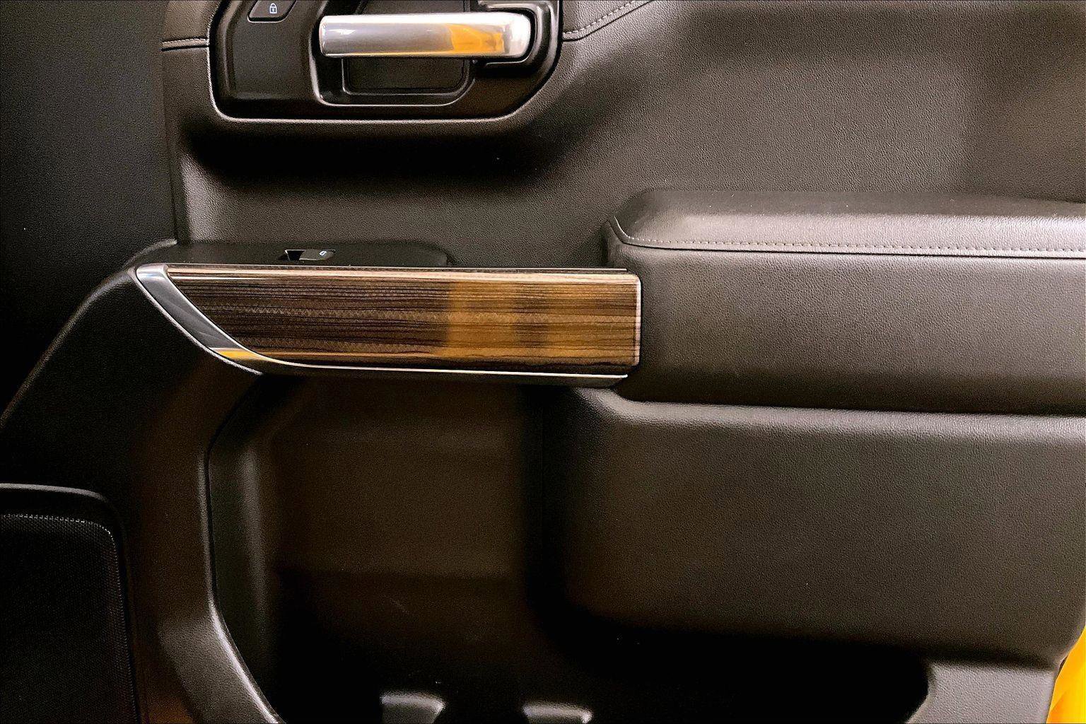 Used 2021 Chevrolet Silverado 1500 LT Trail Boss w/ Bed Protection Package image 23