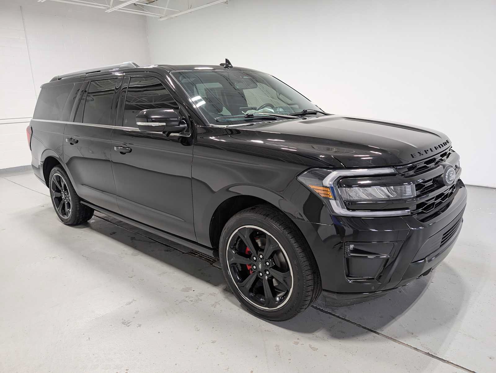Certified 2022 Ford Expedition Max Limited AWD/4WD image 6
