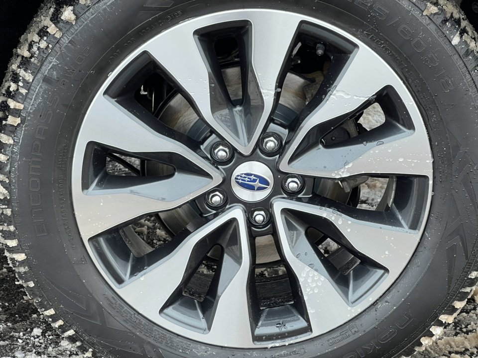 Used 2023 Subaru Outback Limited image 12