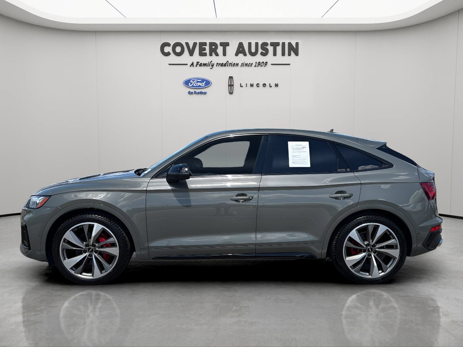 Used 2023 Audi SQ5 Prestige w/ Prestige Package AWD/4WD image 2