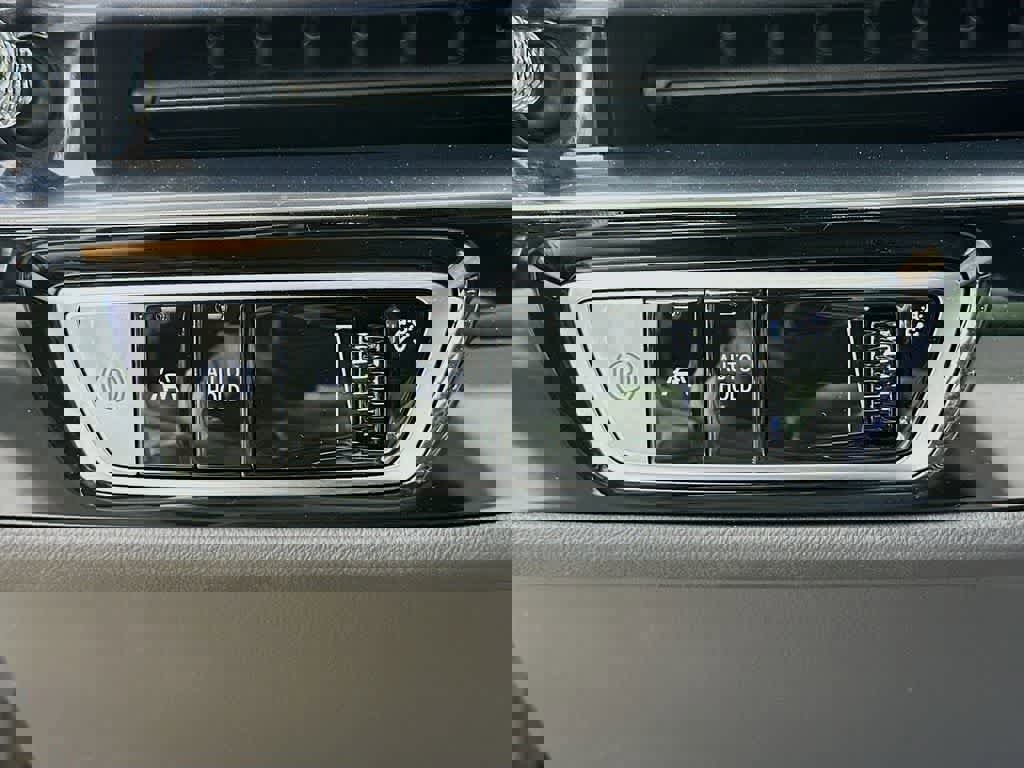 Used 2024 Cadillac Lyriq Luxury w/ LPO, Floor Liner Package image 27