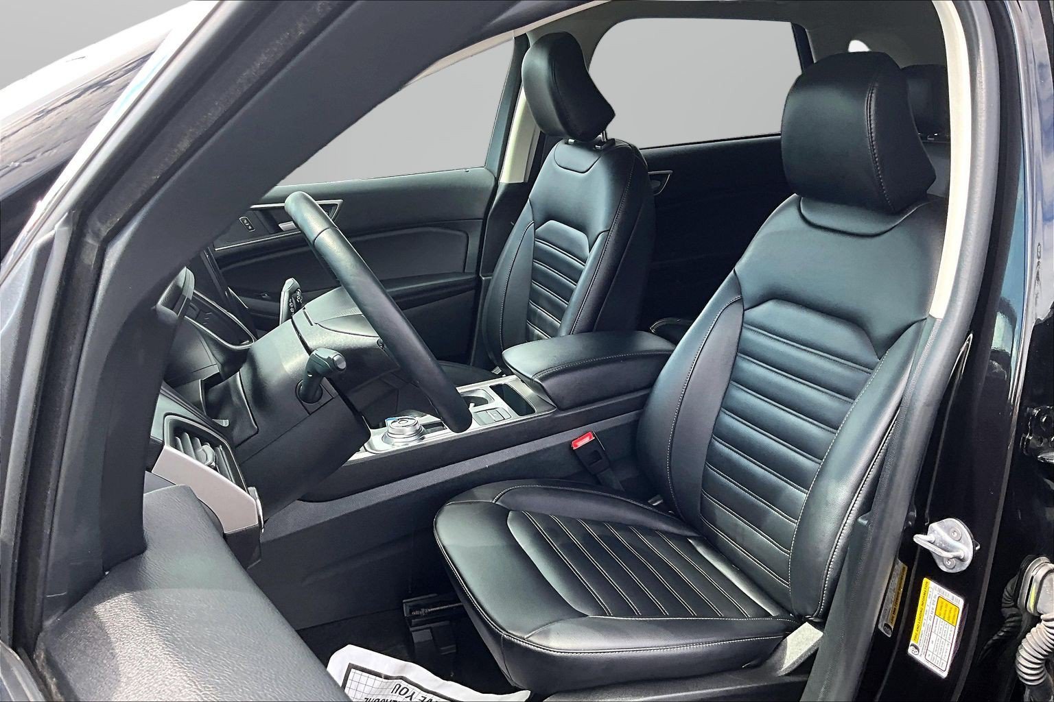 Certified 2024 Ford Edge SEL w/ Convenience Package AWD/4WD image 16