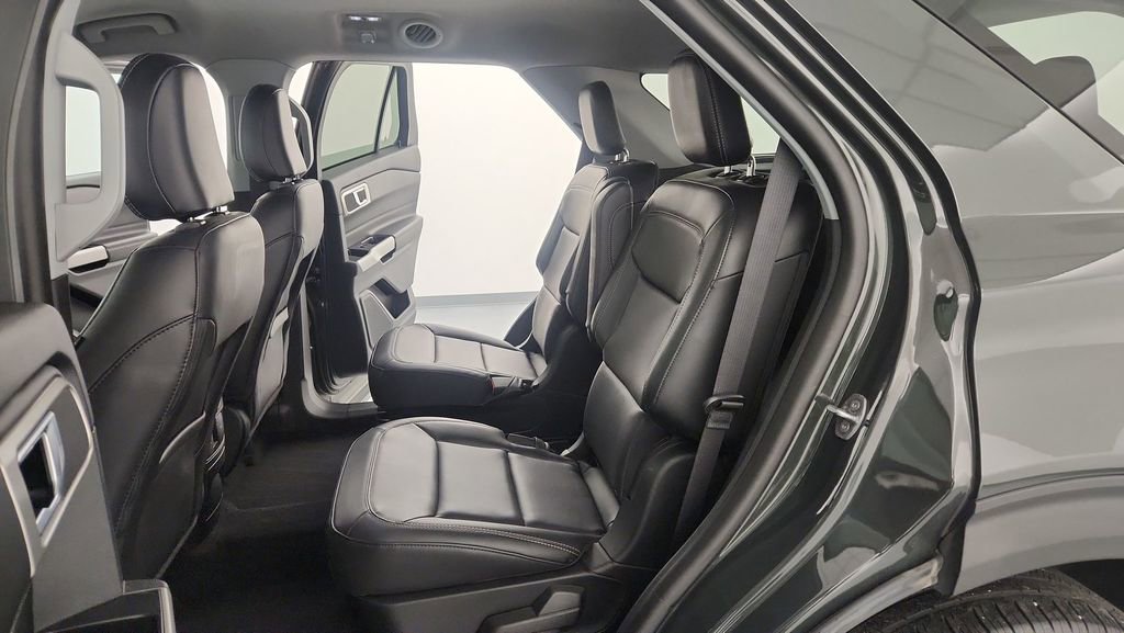 Certified 2023 Ford Explorer XLT w/ Equipment Group 202A image 17