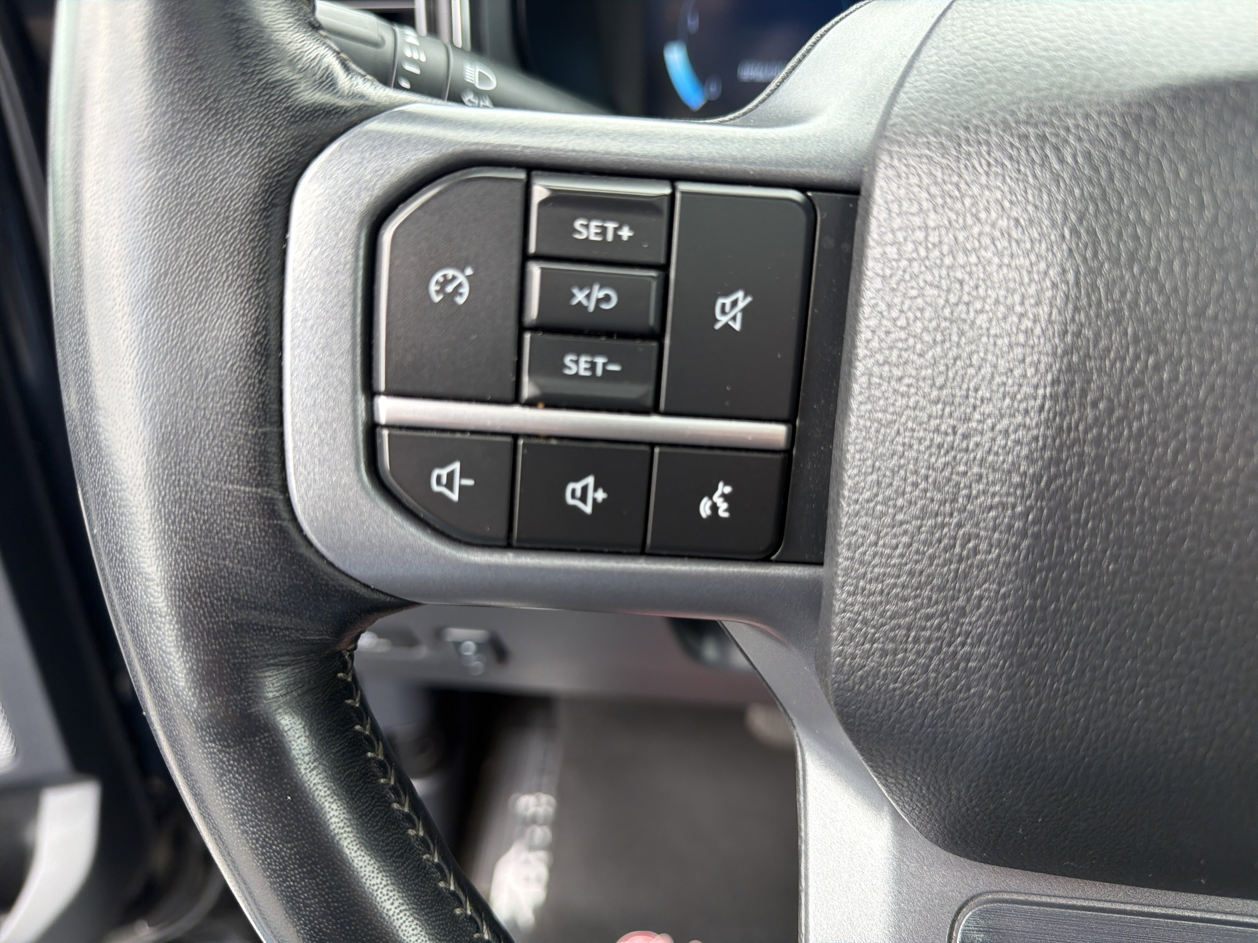 Certified 2024 Ford F250 Lariat AWD/4WD image 18