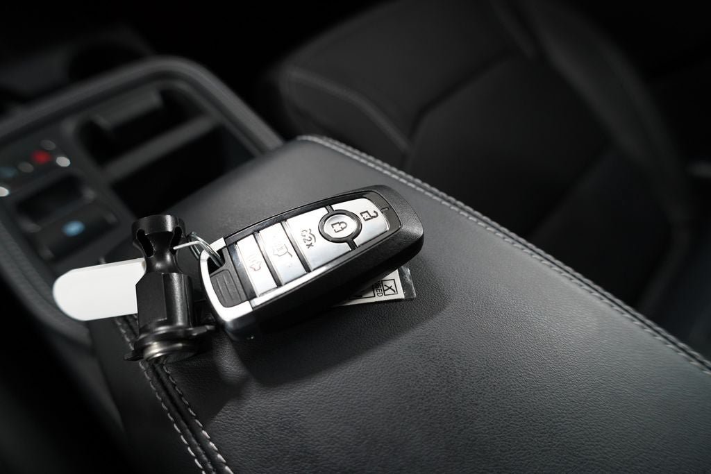 Certified 2025 Ford Mustang Mach-E Premium AWD/4WD image 15