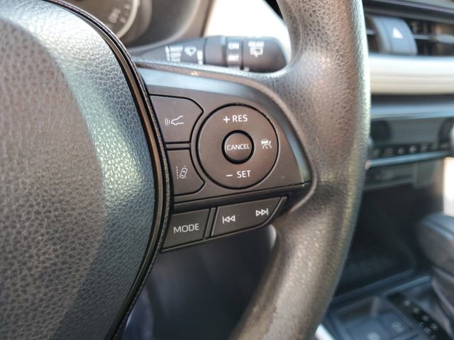 Used 2019 Toyota RAV4 XLE image 22