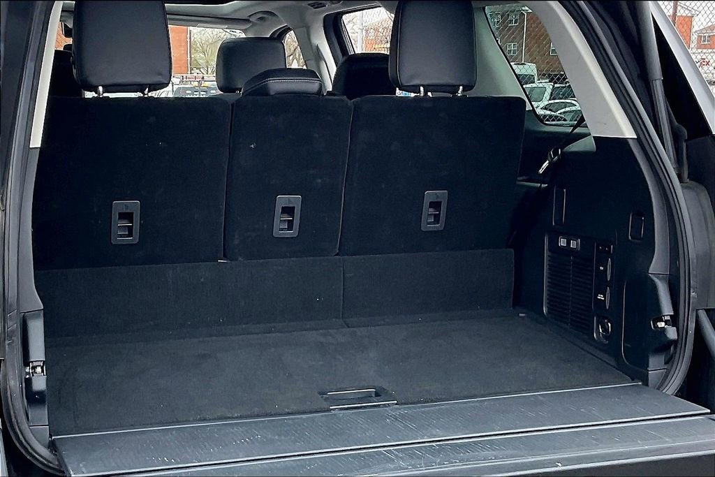 Certified 2025 Ford Expedition Platinum AWD/4WD image 27