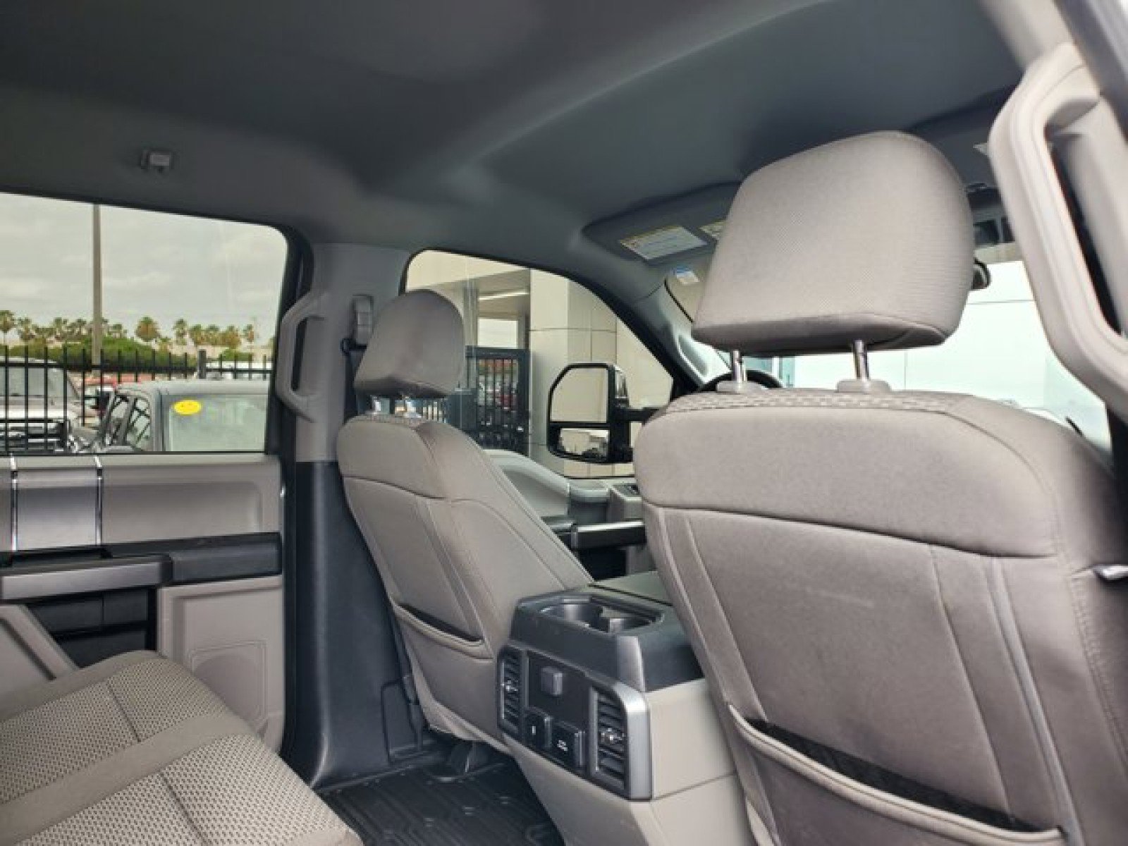Certified 2021 Ford F250 XLT w/ XLT Premium Package AWD/4WD image 32