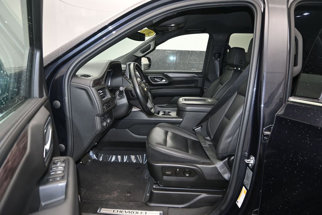Used 2023 Chevrolet Suburban LT AWD/4WD image 13