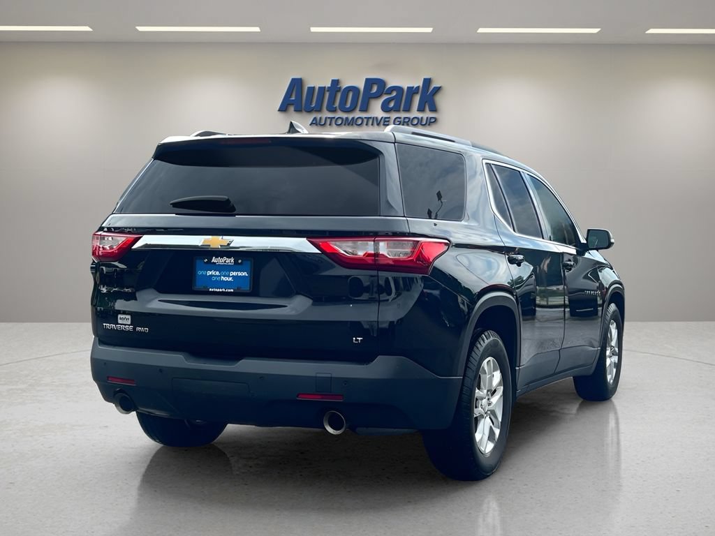 Used 2018 Chevrolet Traverse LT w/ LPO, 'HIT The Road' Package AWD/4WD image 7