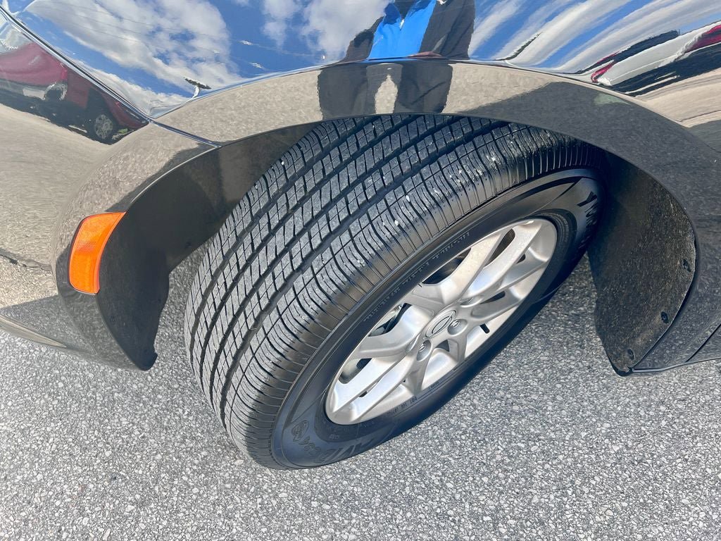 Used 2026 Chrysler Pacifica Select FWD image 33