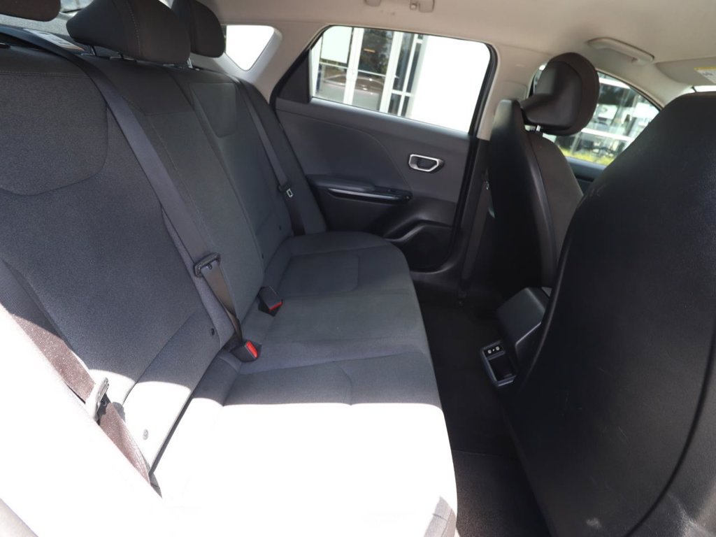 Used 2025 Kia K4 FWD image 22