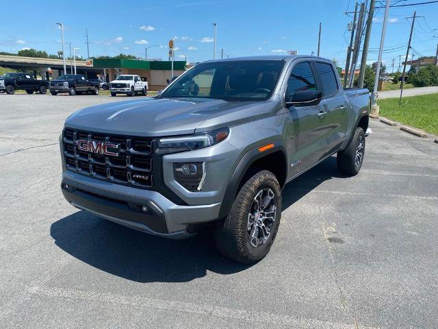 Used 2024 GMC Canyon AT4 w/ AT4 Premium Package AWD/4WD image 3