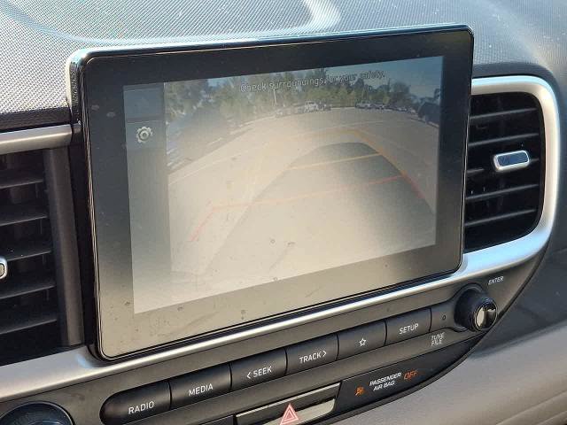 Used 2024 Hyundai Venue SEL FWD image 21