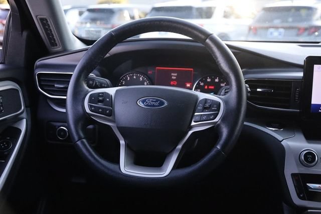 Certified 2023 Ford Explorer XLT w/ Equipment Group 202A AWD/4WD image 26