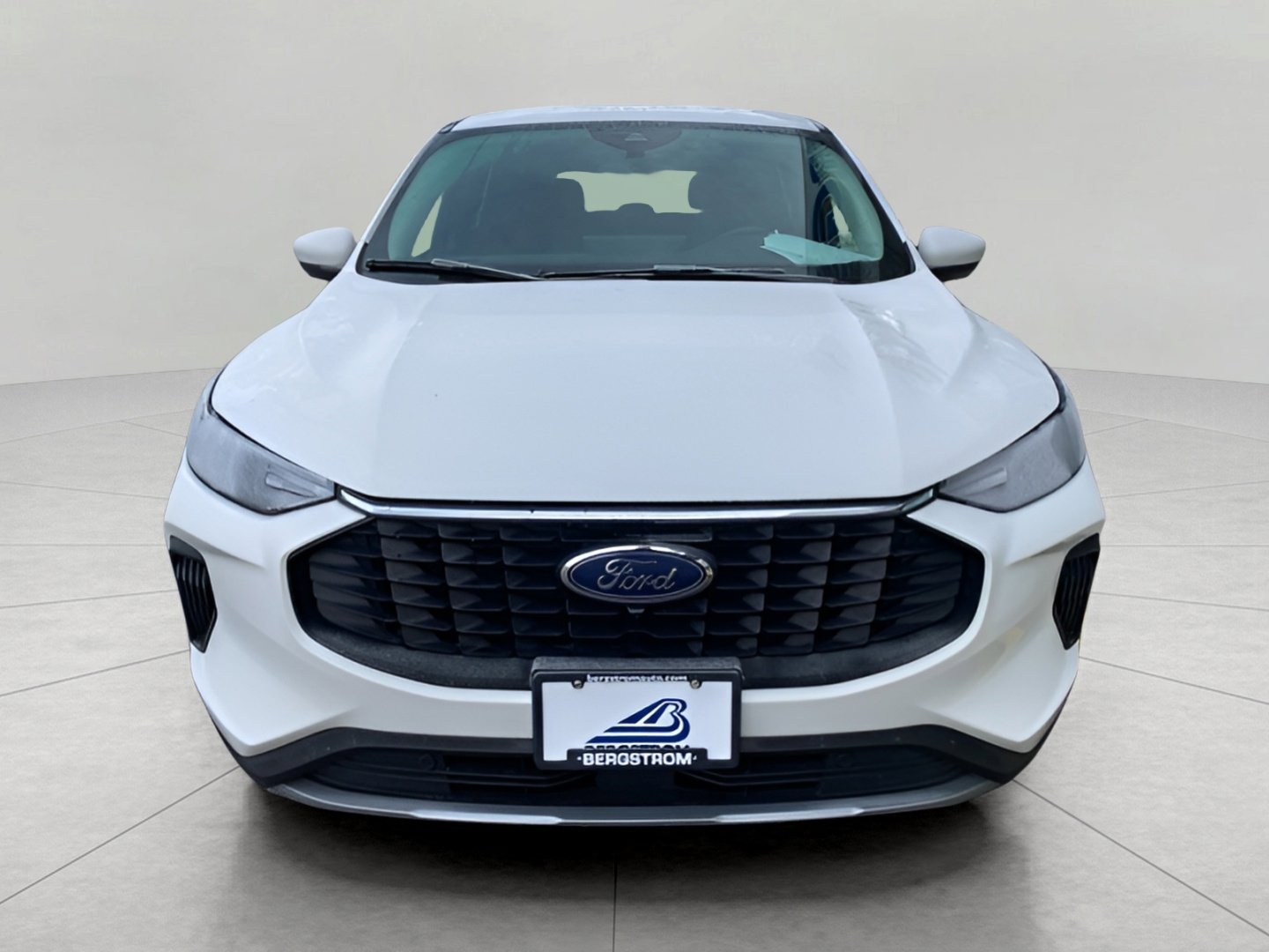 Certified 2023 Ford Escape Active w/ Tech Pack #2 image 2