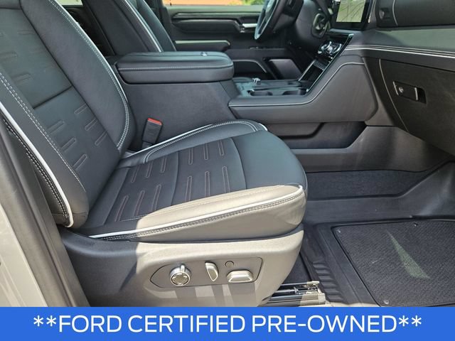 Used 2026 GMC Sierra 2500 AT4X w/ LPO, Black Badging Package AWD/4WD image 10