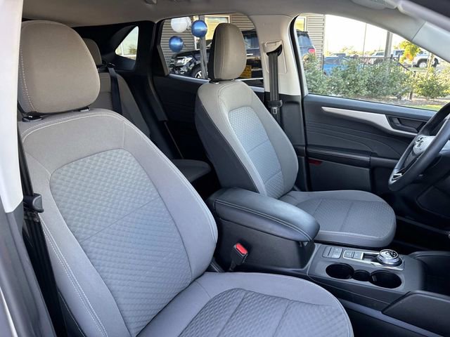 Certified 2022 Ford Escape SE w/ SE Sport Appearance Package image 12