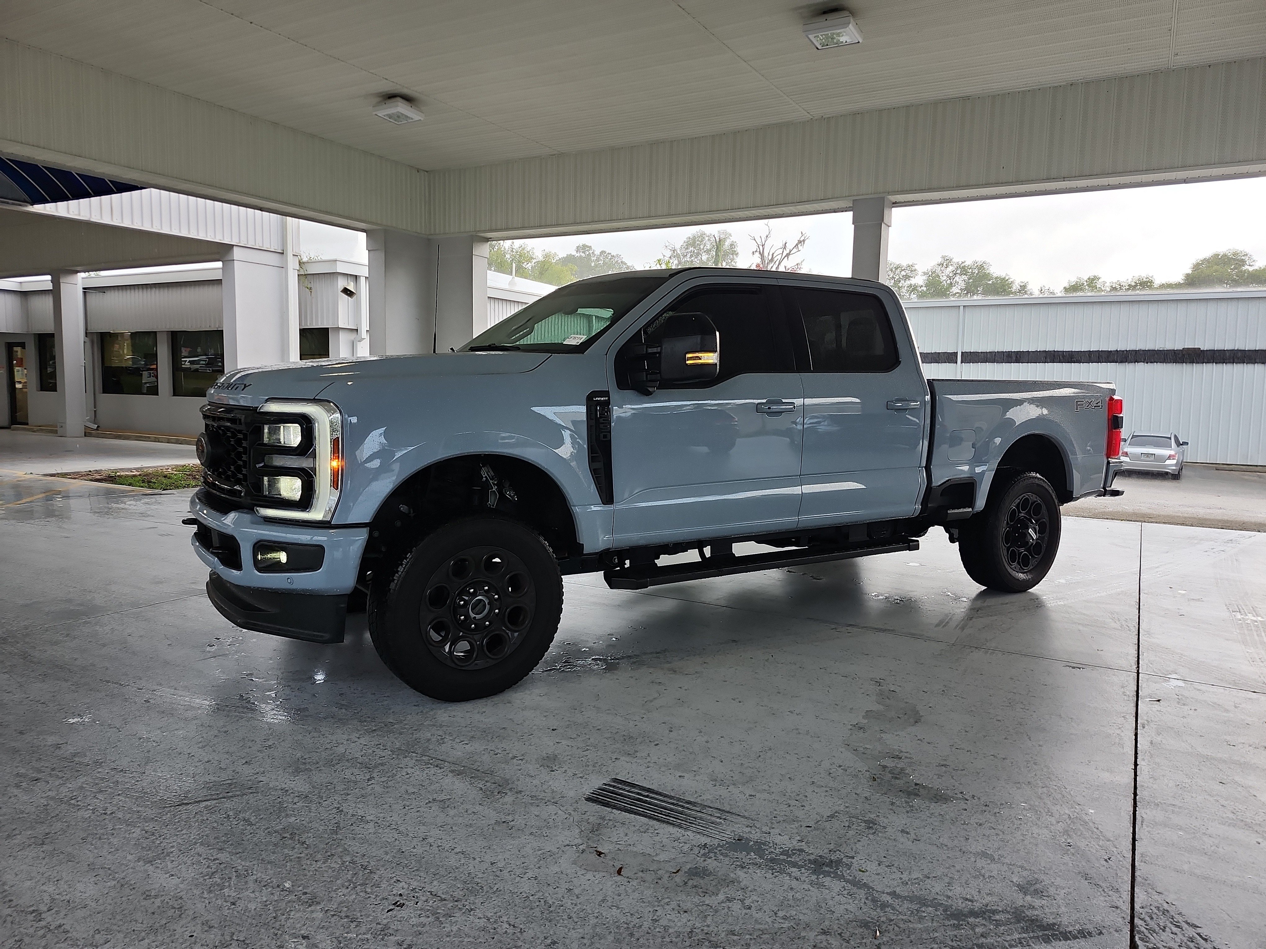 Certified 2025 Ford F250 Lariat w/ Lariat Ultimate Package AWD/4WD image 1