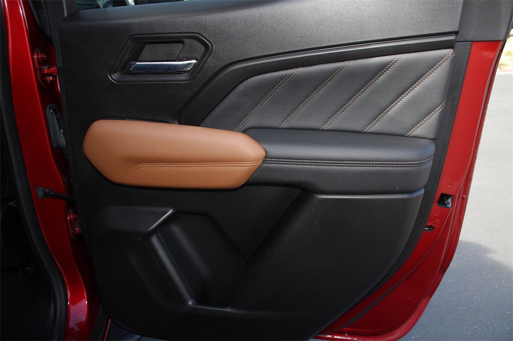 Used 2024 GMC Canyon AT4 w/ AT4 Premium Package image 26