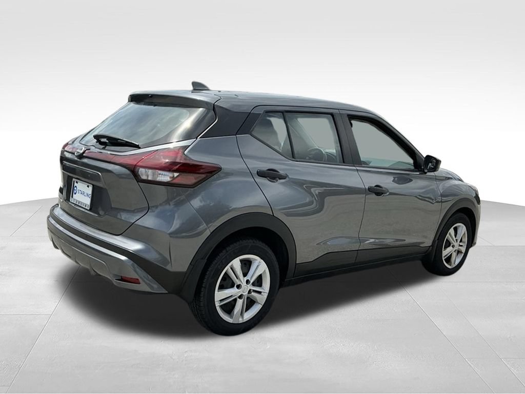 Used 2023 Nissan Kicks S FWD image 7