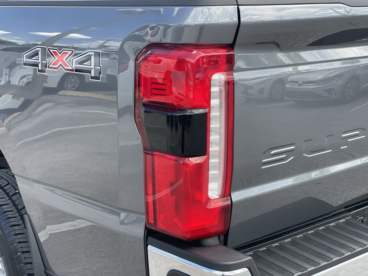 Certified 2024 Ford F350 XLT w/ 360-Degree Camera Package AWD/4WD image 7