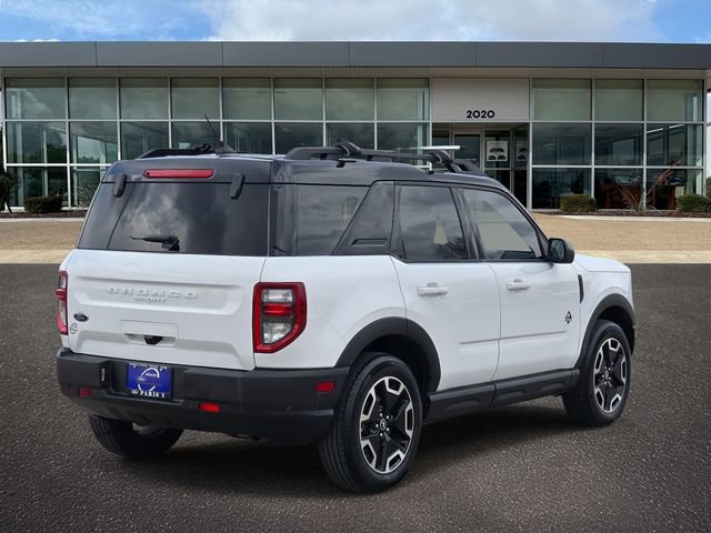 Certified 2024 Ford Bronco Sport Outer Banks w/ Tech Package AWD/4WD image 4
