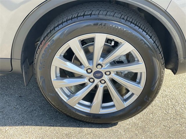 Certified 2022 Ford Escape Titanium w/ Titanium Elite Package image 38