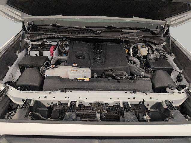 Used 2025 Toyota Tundra SR5 w/ SR5 Convenience Package AWD/4WD image 9