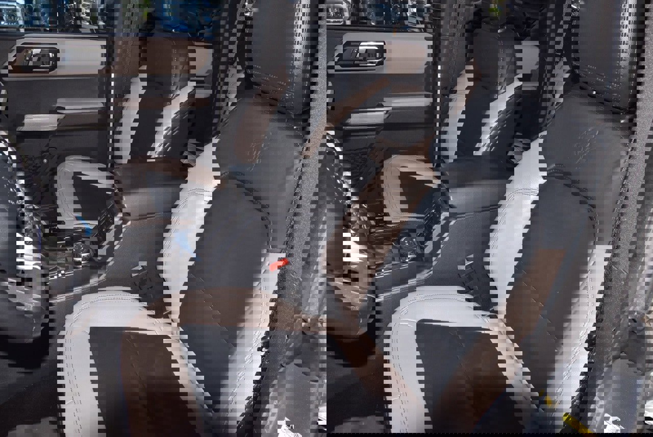 Certified 2023 Ford Bronco Wildtrak image 39