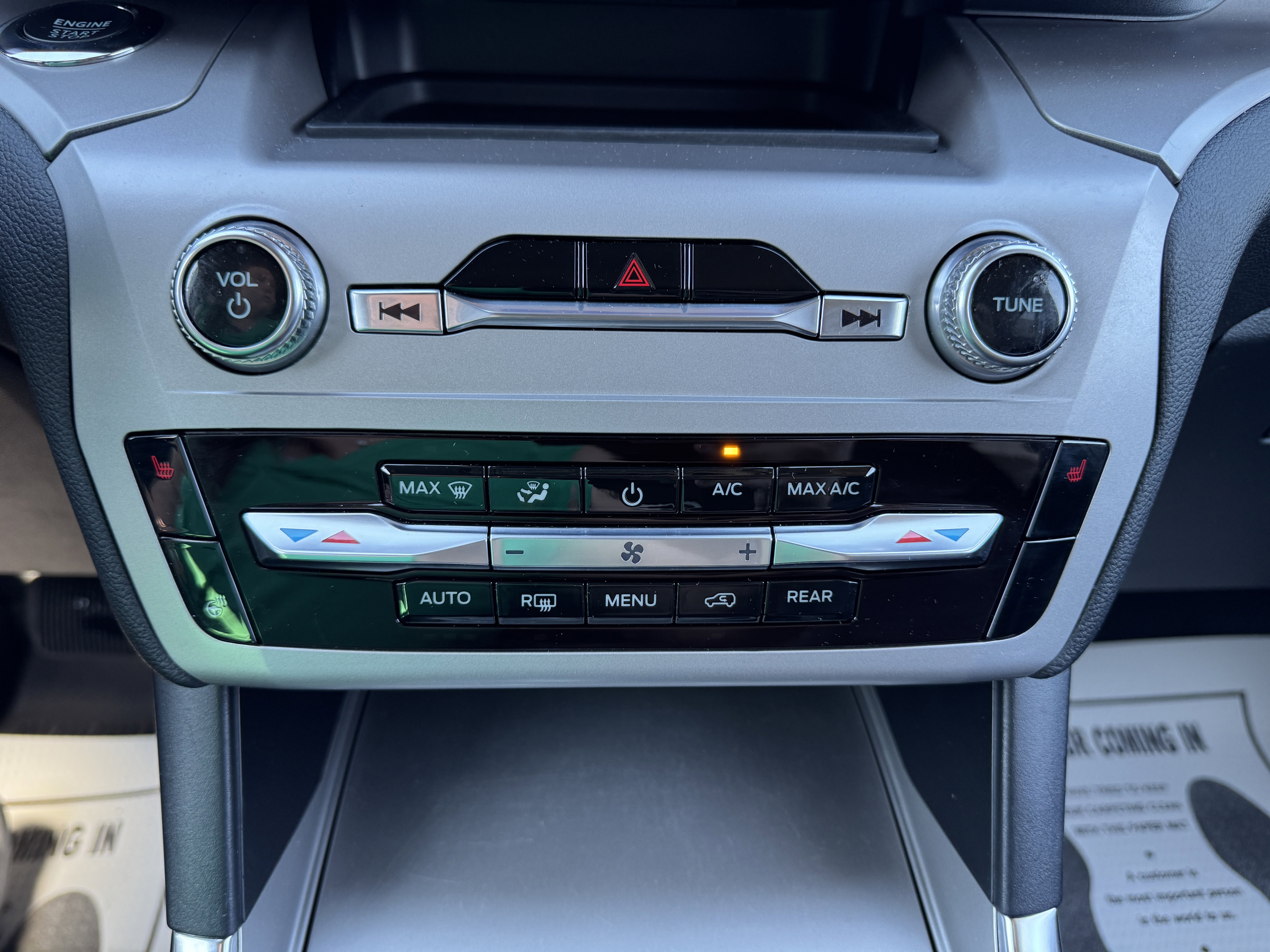 Certified 2022 Ford Explorer XLT w/ Equipment Group 202A image 22