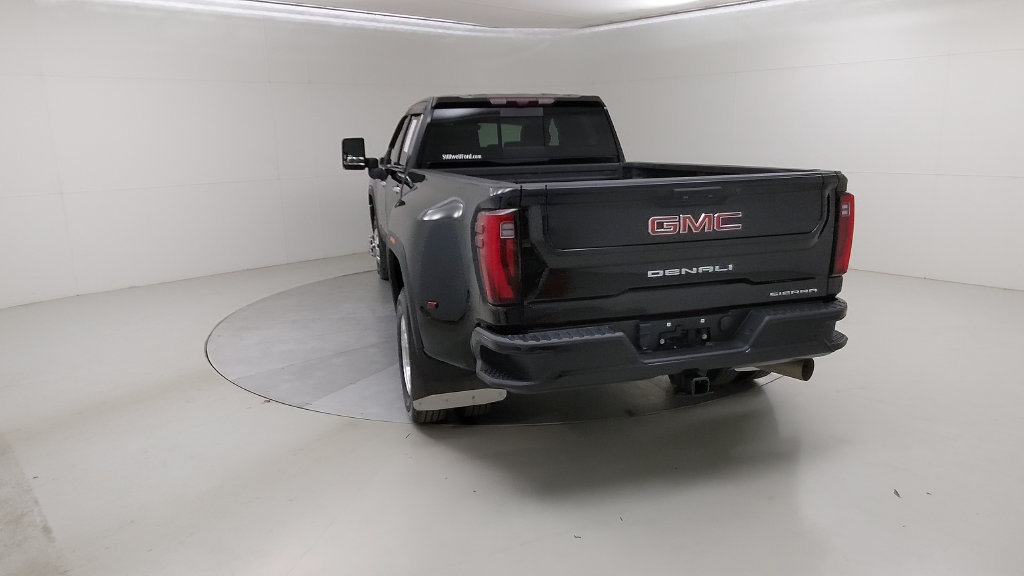 Used 2024 GMC Sierra 3500 Denali w/ Denali Reserve Package AWD/4WD image 16