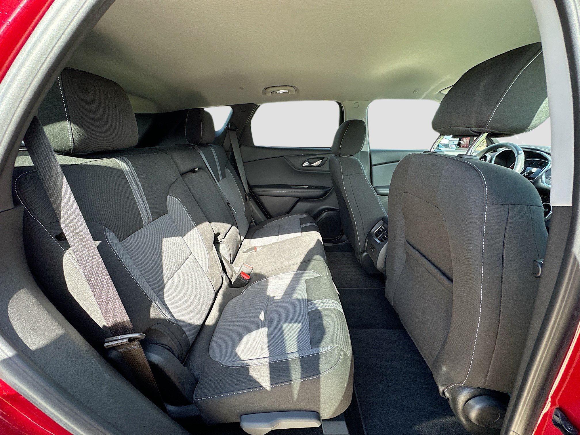 Used 2023 Chevrolet Blazer LT FWD image 25