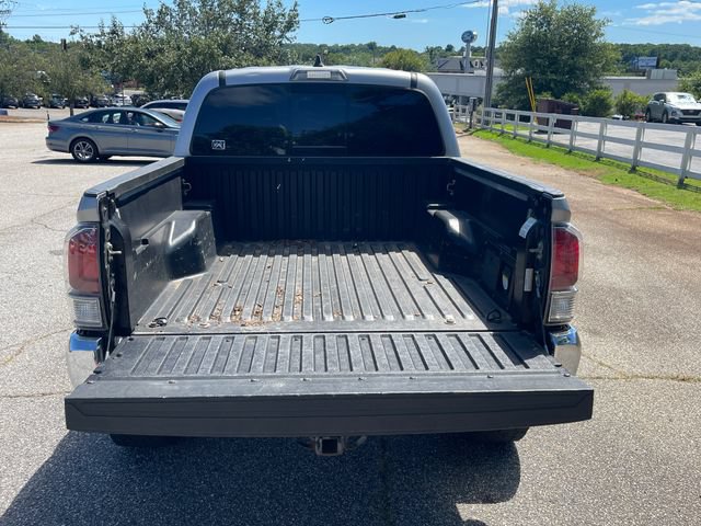 Used 2020 Toyota Tacoma TRD Off-Road AWD/4WD image 10