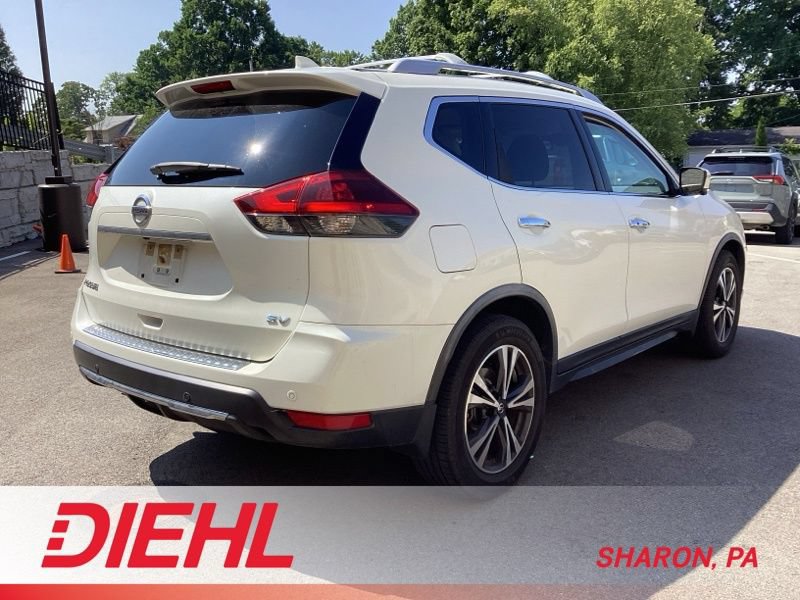 Used 2019 Nissan Rogue SV w/ Premium Package FWD image 12