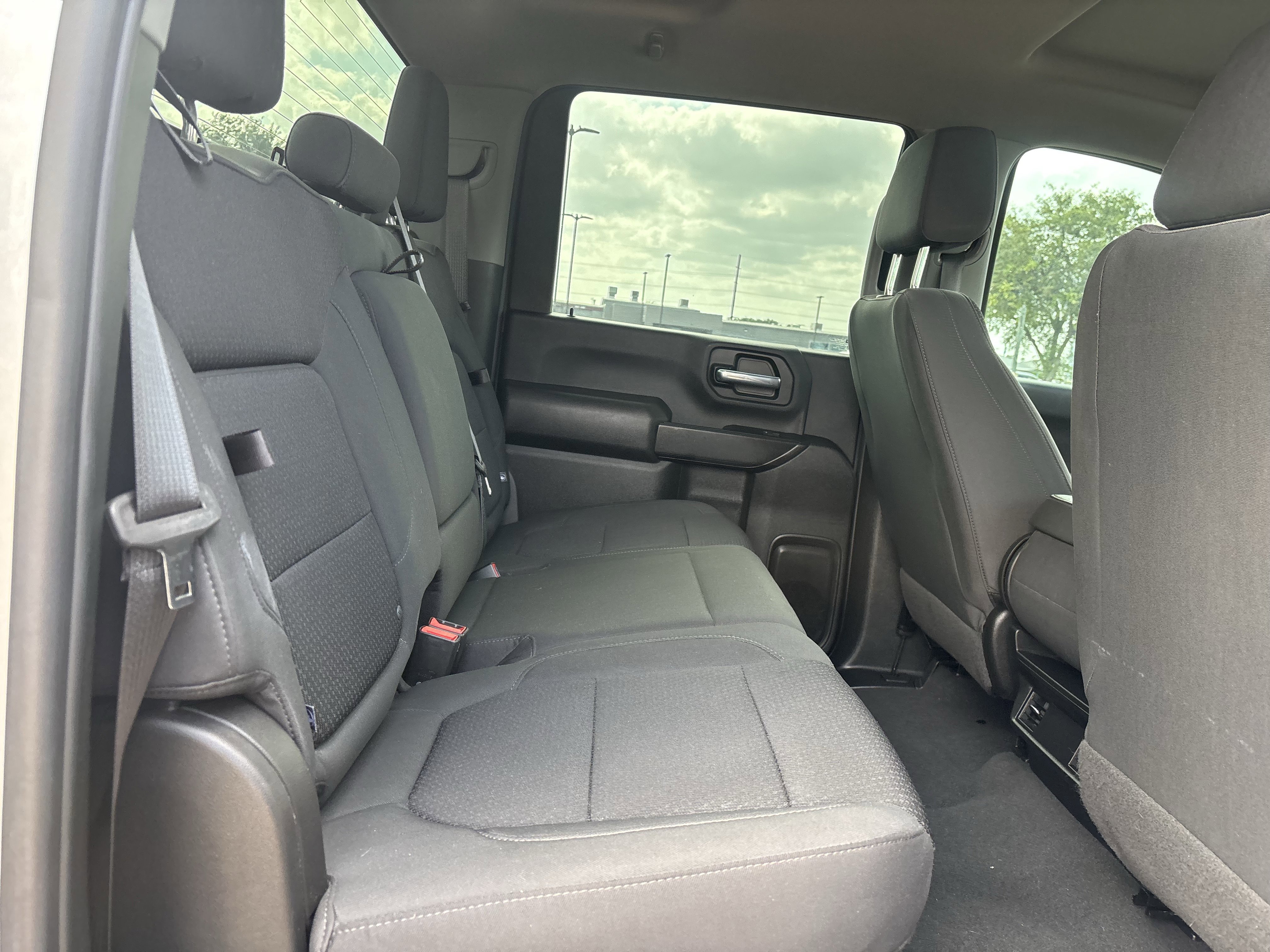 Used 2022 Chevrolet Silverado 2500 Custom w/ Custom Value Package image 18