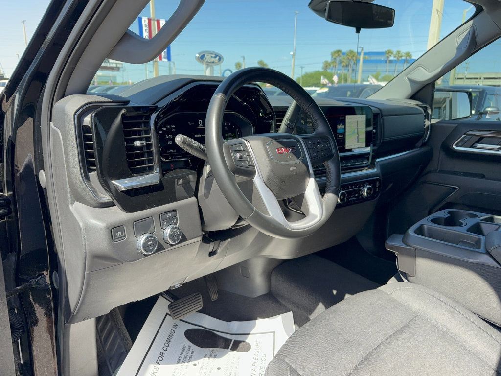 Used 2023 GMC Sierra 1500 Elevation image 11