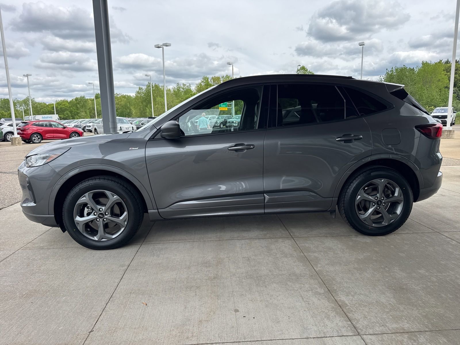 Certified 2024 Ford Escape ST-Line w/ Tech Pack #1 AWD/4WD image 4