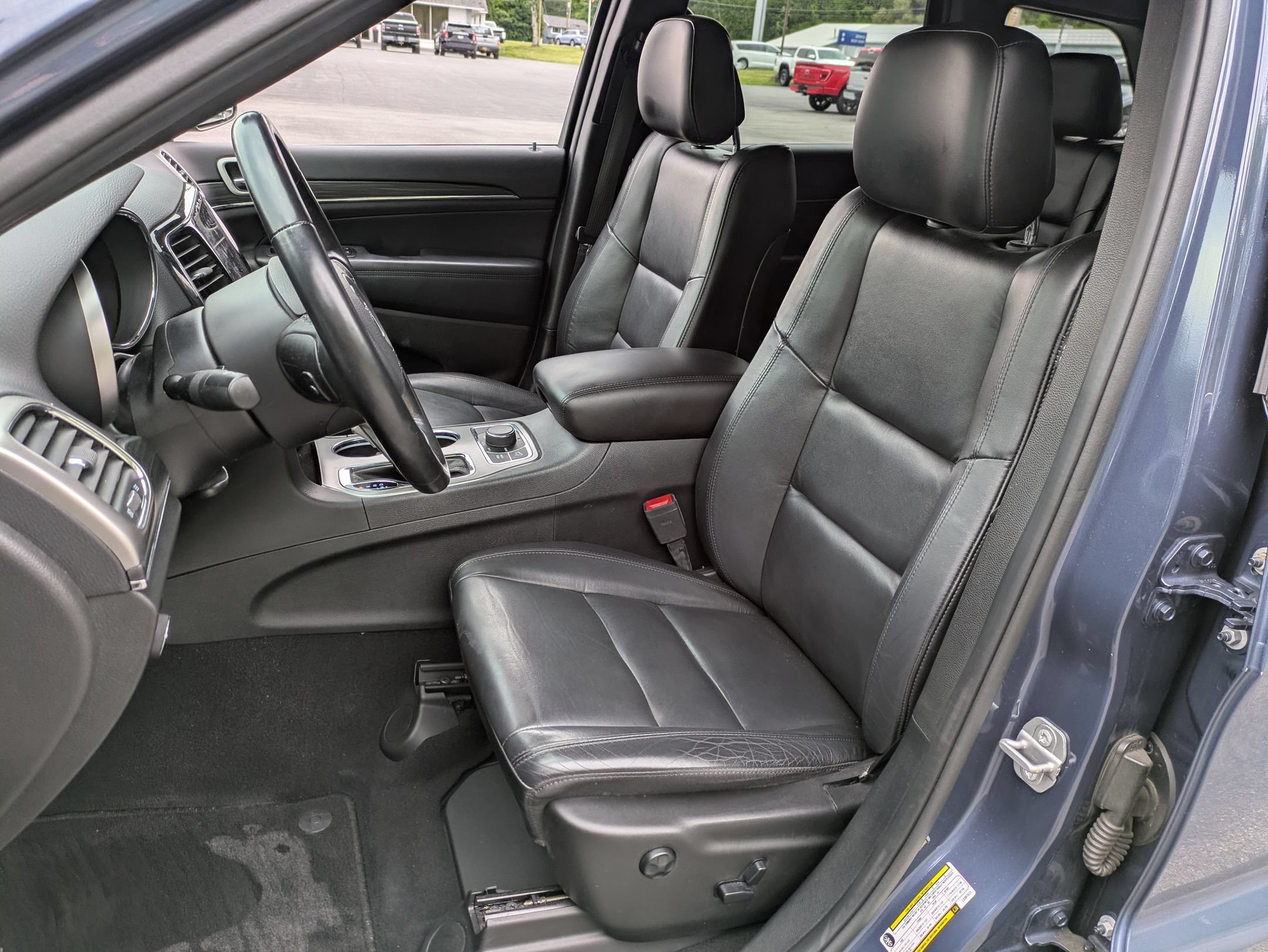 Used 2020 Jeep Grand Cherokee Limited w/ Premium Lighting Group AWD/4WD image 7