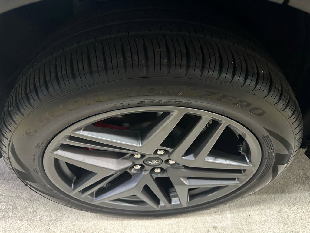 Certified 2025 Ford Explorer ST-Line w/ Premium Package image 14