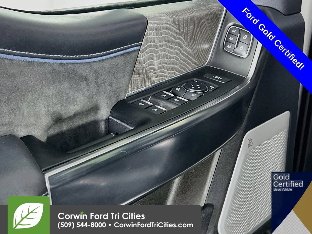 Certified 2025 Ford F350 Platinum w/ Tremor Off-Road Package AWD/4WD image 11