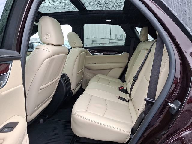 Used 2017 Cadillac XT5 Luxury w/ Driver Awareness Package image 10