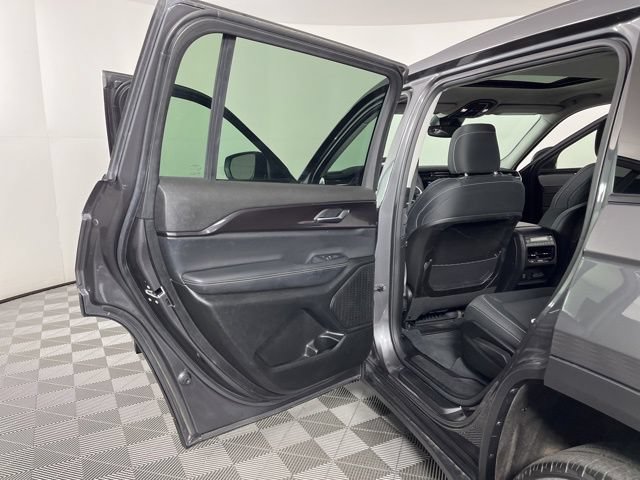 Used 2023 Jeep Grand Cherokee L Laredo w/ Luxury Tech Group I AWD/4WD image 41