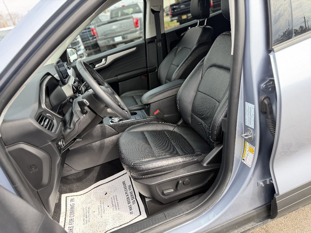 Certified 2022 Ford Escape SEL image 13