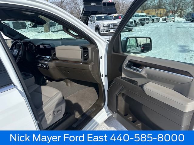 Used 2025 GMC Sierra 1500 SLT AWD/4WD image 12