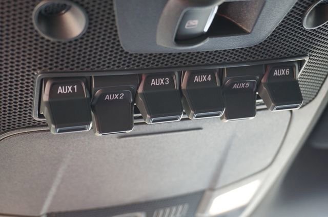 Certified 2022 Ford F350 Platinum w/ Tremor Off-Road Package AWD/4WD image 32