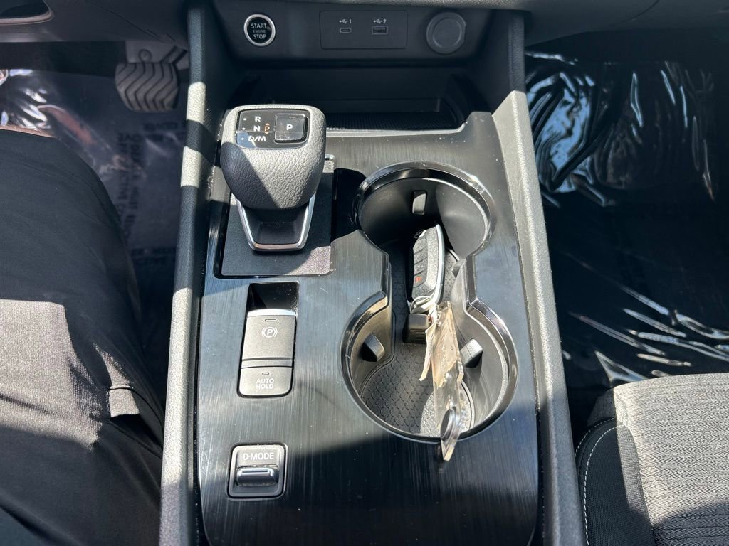 Used 2023 Nissan Rogue SV FWD image 20